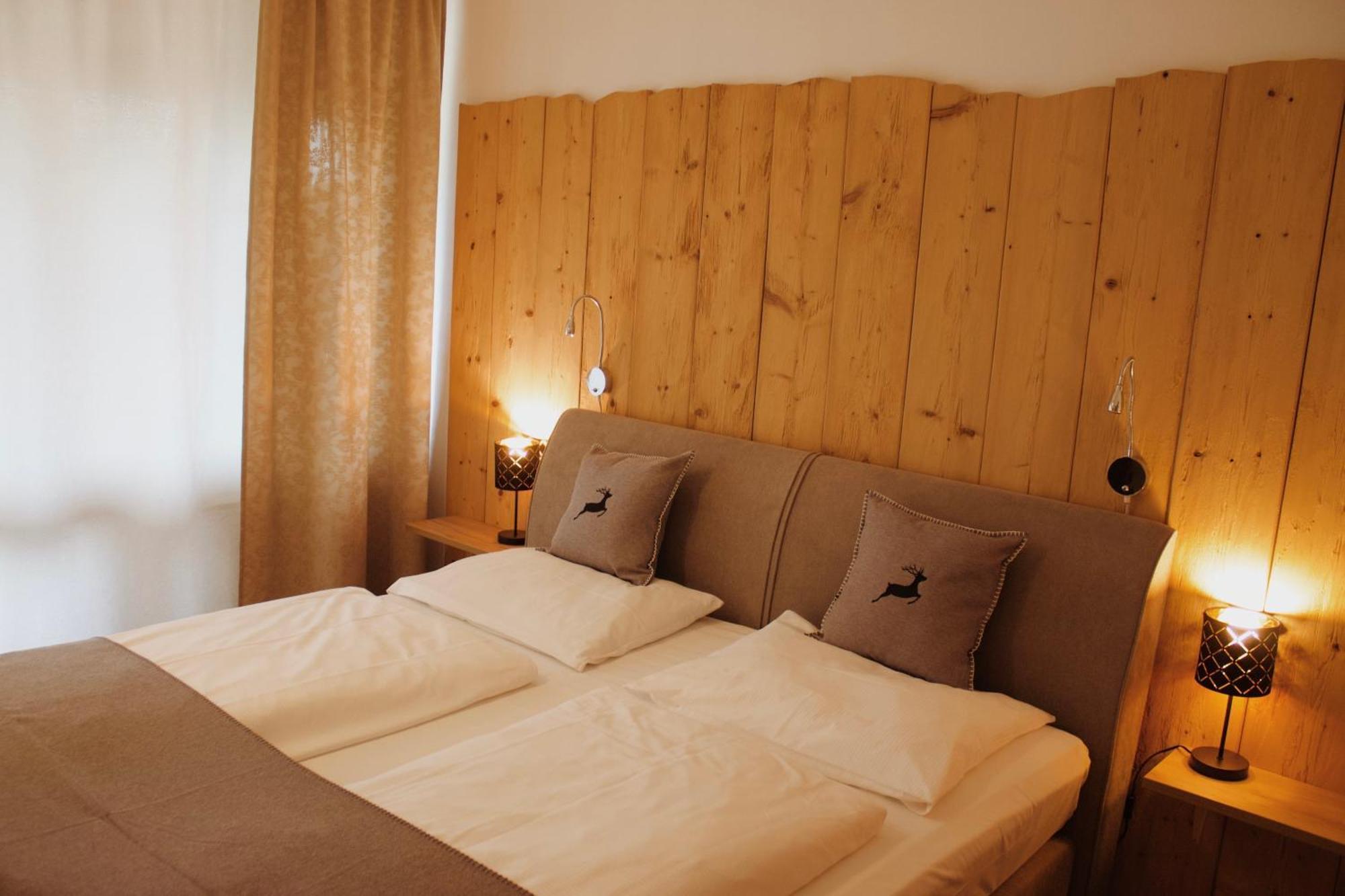 סיאון-זיברוק Hotel Garni - Chiemsee-Pension-Seebruck מראה חיצוני תמונה