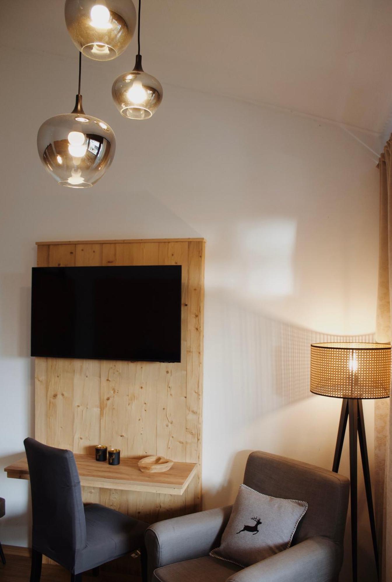 סיאון-זיברוק Hotel Garni - Chiemsee-Pension-Seebruck מראה חיצוני תמונה
